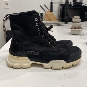 High top moschino sneakers